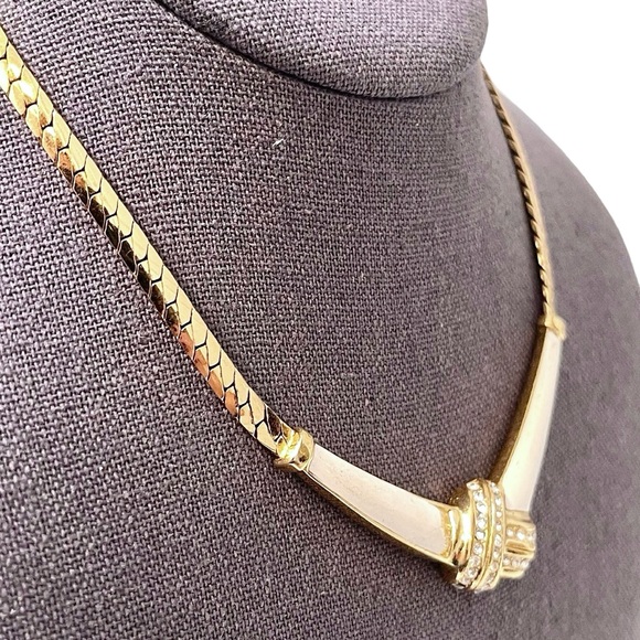 ❤️ Vintage DIOR Gold and Acrylic Statement Necklace - Picture 2 of 6